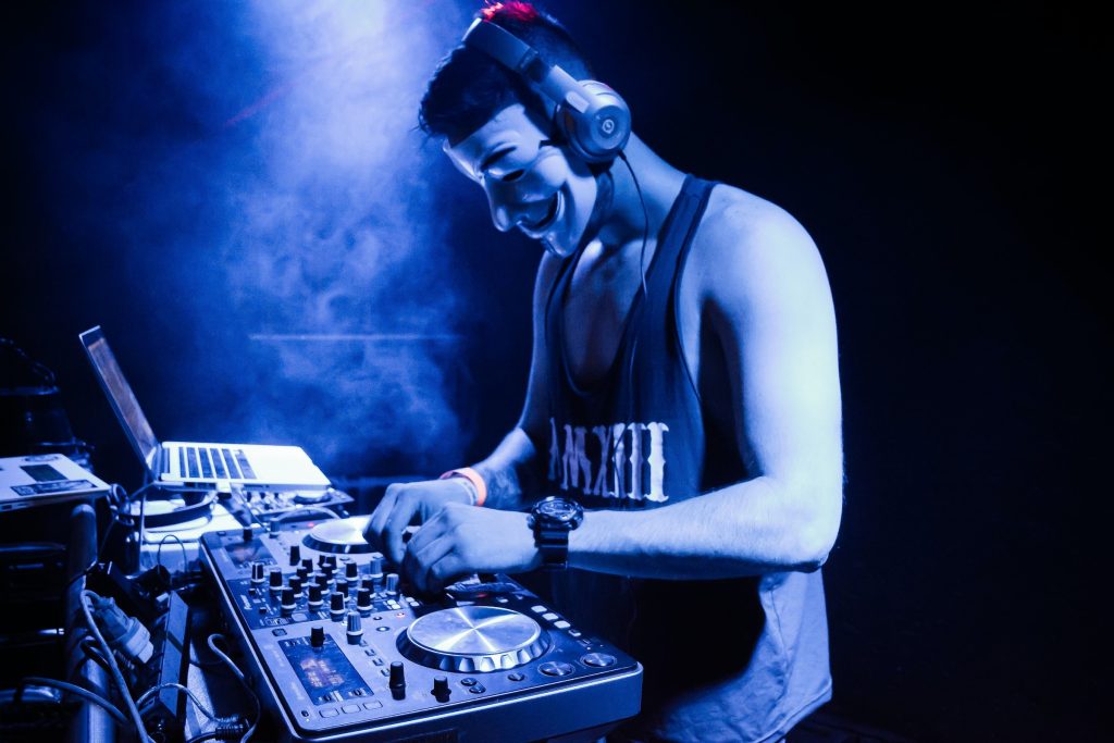 dj