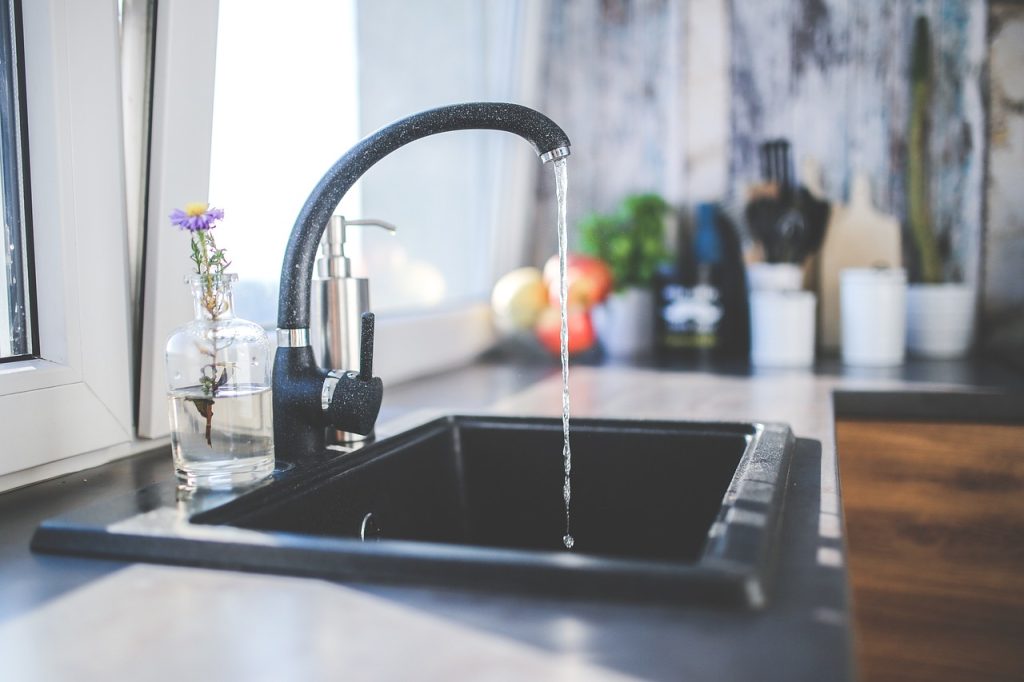 upgrade your home with custom kitchen cabinets designed to fit your space and style. discover tailored solutions, quality craftsmanship, and endless design options for your perfect kitchen makeover.