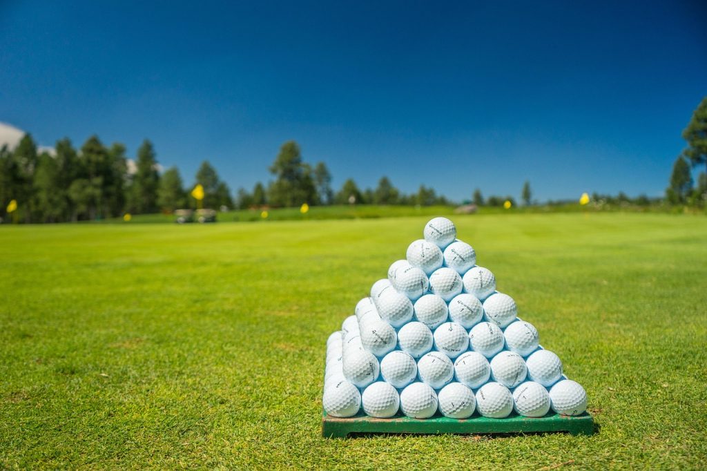 practice your swing at our indoor golf driving range, featuring state-of-the-art simulators and comfortable facilities for golfers of all skill levels.
