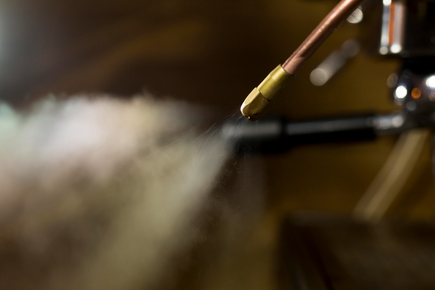 Sandblasting Techniques That Remove Rust Without Damaging the Base Metal